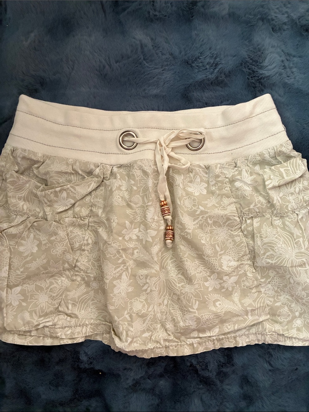 Lux Women's Cream Floral Drawstring Mini Skirt